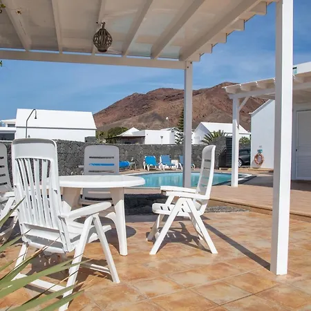 Stunning 4 Bedroom In Prime Location * Playa Blanca (Lanzarote)