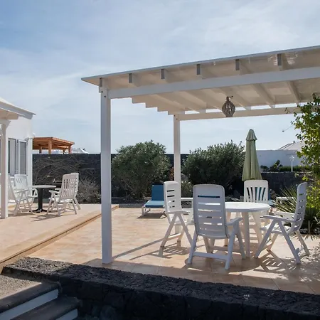 Villa Stunning 4 Bedroom In Prime Location *